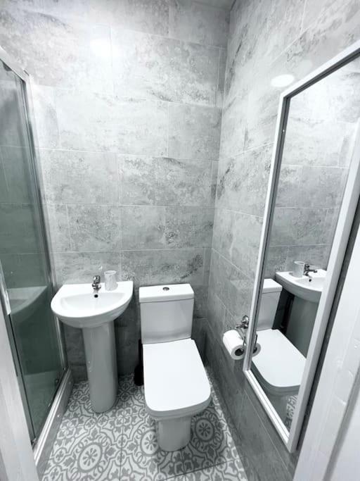 Modern Studio Near Nec With Free Parking - Prime Location Sheldon  Exterior photo