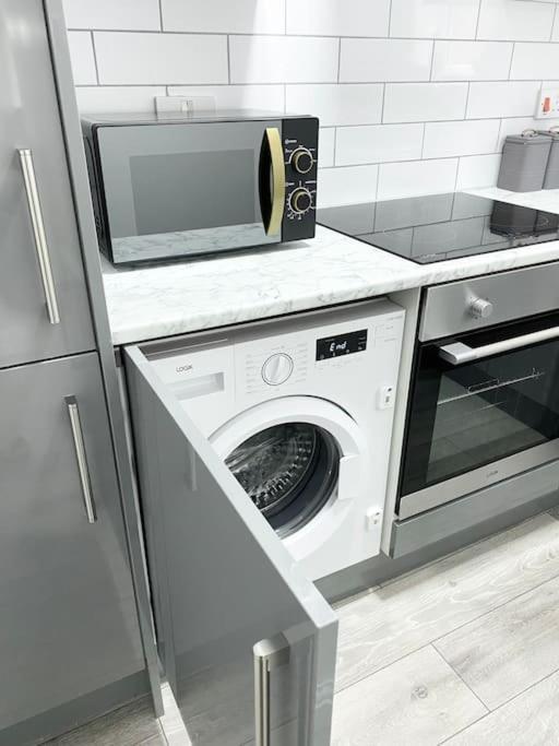 Modern Studio Near Nec With Free Parking - Prime Location Sheldon  Exterior photo
